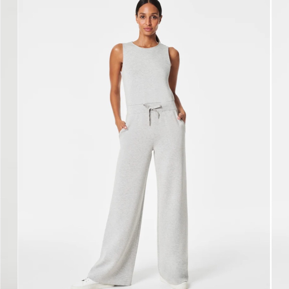 SPANX Gray Sleeveless Jumpsuit with Wide-Leg Design-Petite